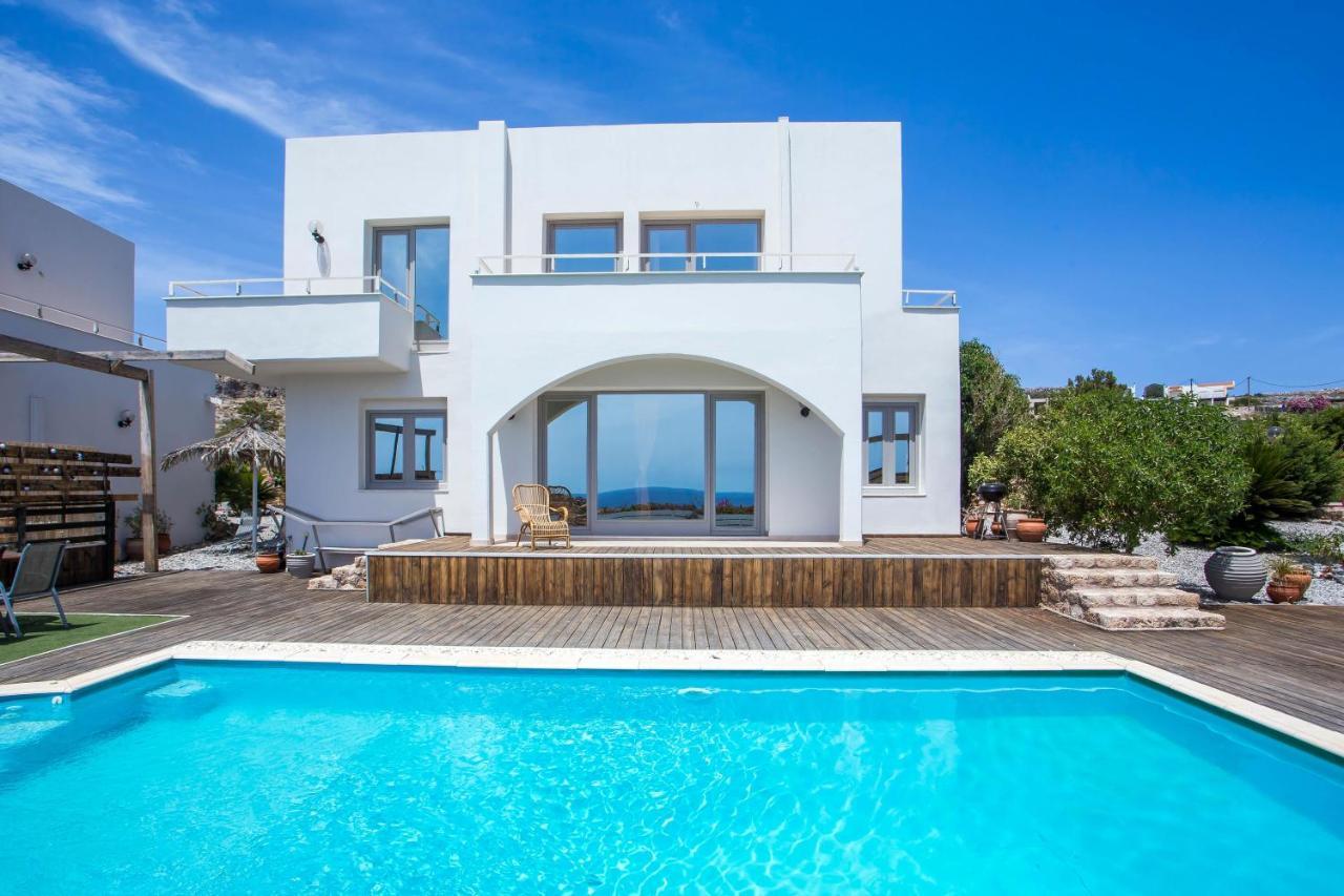 Spilia Bay