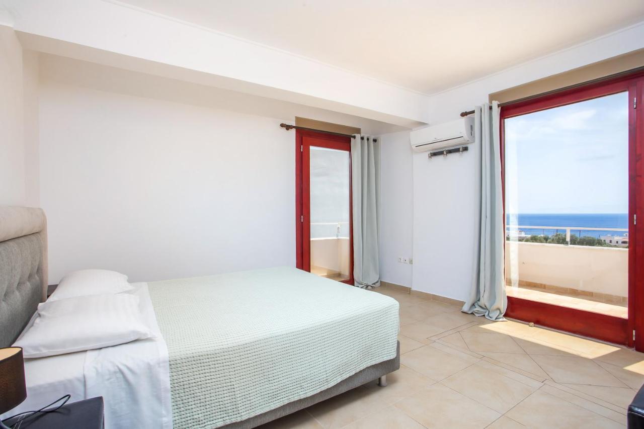 Villa Spilia Bay *